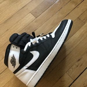 Jordan Retro 1 jeter size 12